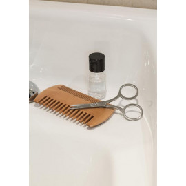 Sada na úpravu vousů v plechovce