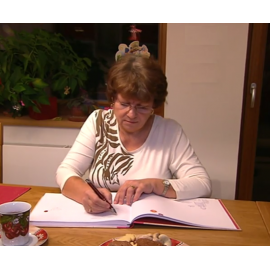 Babičko, vyprávěj | dárek pro babičku | Babičkářství.cz