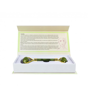 Masážní jadeitový váleček – péče o pleť pro babičku | Babičkářství.cz